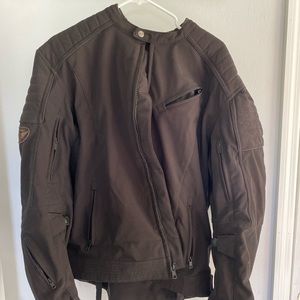 Motorcycle riding jacket
